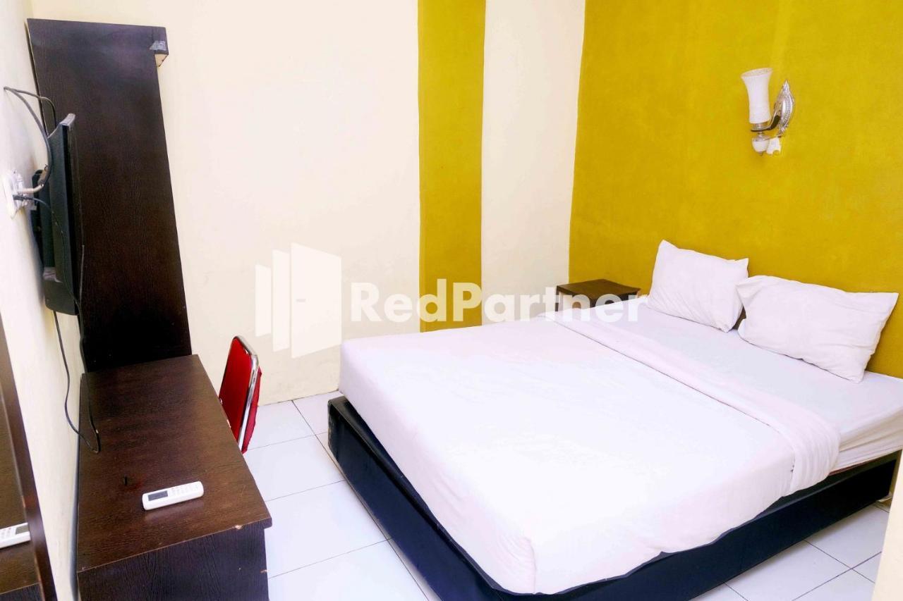 Hotel Permata Makassar Mitra Reddoorz Balangberu Exterior photo